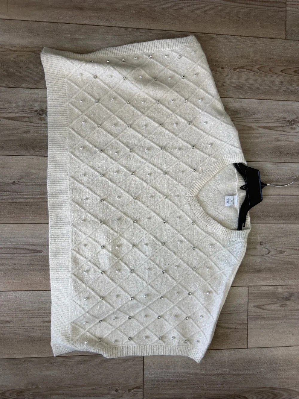 Cream V-Neck Beaded Diamond Knit Poncho style Sweater Small